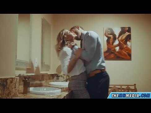❤️ Quando uma loira peituda o seduz em um banheiro público ❤❌ Porno de qualidade em pt-br.wassell.ru